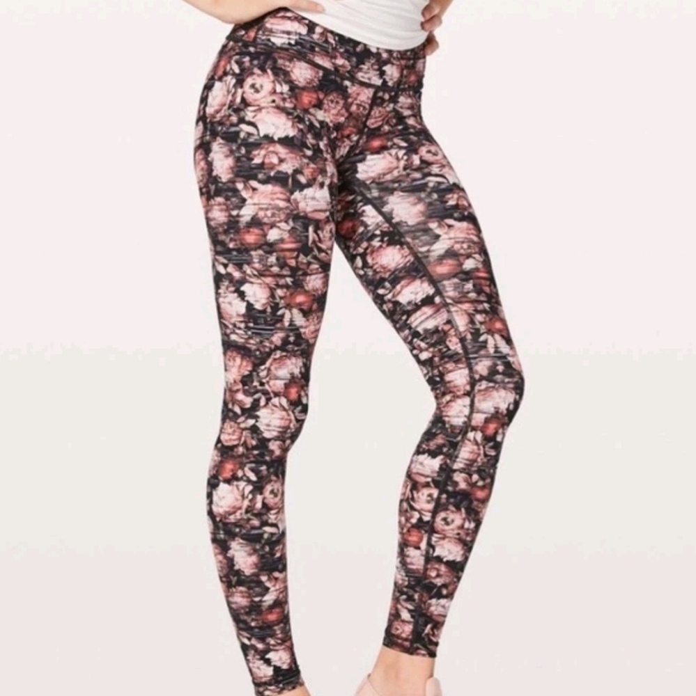 EUC Lululemon peony multi pink Wunder Under Hi-Rise Tight leggings